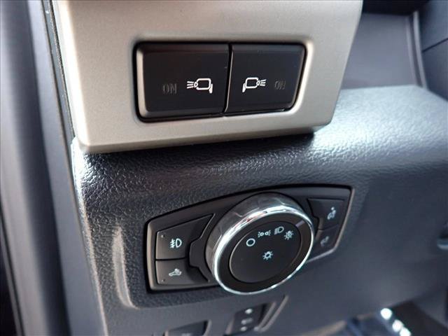 Used 2022 Ford F250 Lariat w/ Black Appearance Package AWD/4WD image 18
