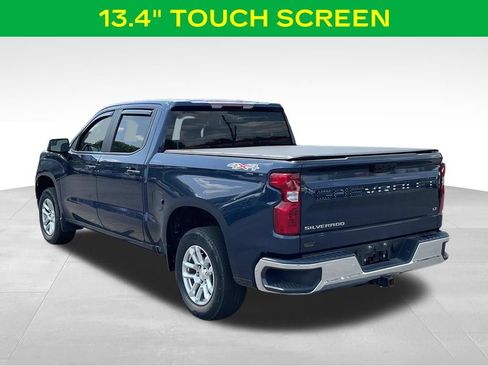 Used 2022 Chevrolet Silverado 1500 LT AWD/4WD image 12