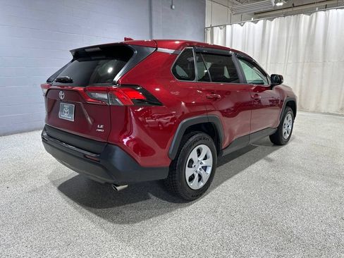 Used 2022 Toyota RAV4 LE w/ Carpet Mat Package (TMS) AWD/4WD image 3