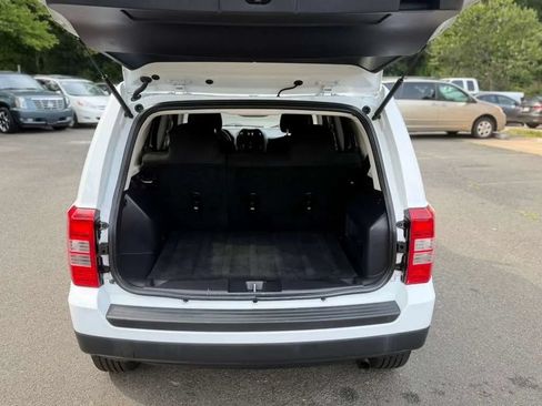 Used 2016 Jeep Patriot Sport w/ Power Value Group AWD/4WD image 17