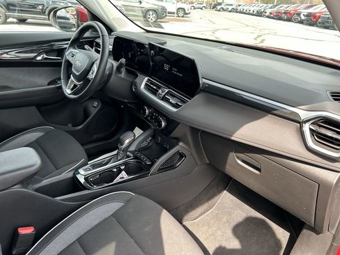 Used 2024 Chevrolet TrailBlazer LT w/ Convenience Package image 15