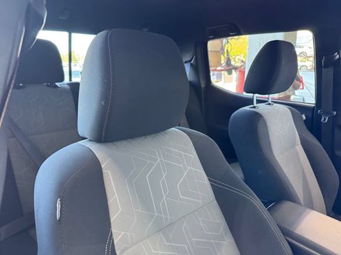 Used 2023 Toyota Tacoma TRD Sport w/ Black Out Package (TMS) AWD/4WD image 4
