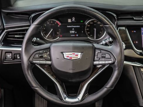 Used 2023 Cadillac XT6 Premium Luxury AWD/4WD image 33