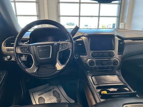 Used 2018 GMC Yukon XL Denali w/ Open Road Package AWD/4WD image 19