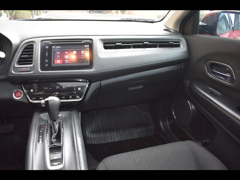 Used 2018 Honda HR-V EX image 30