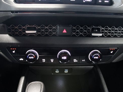 Used 2025 Honda Accord SE image 26