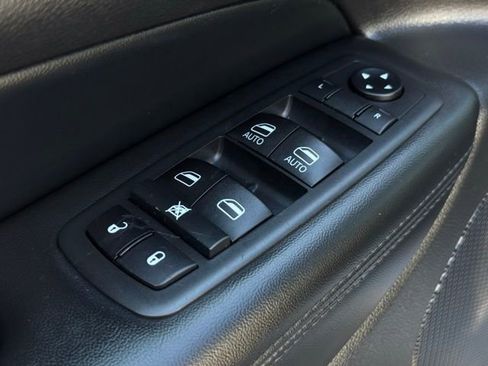 Certified 2020 Jeep Grand Cherokee Limited w/ Luxury Group II image 15