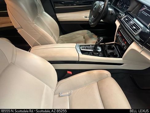 Used 2015 BMW 750Li RWD image 15