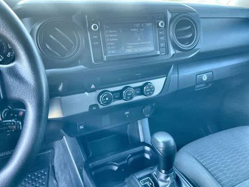 Used 2018 Toyota Tacoma SR w/ SR Convenience Package RWD image 18
