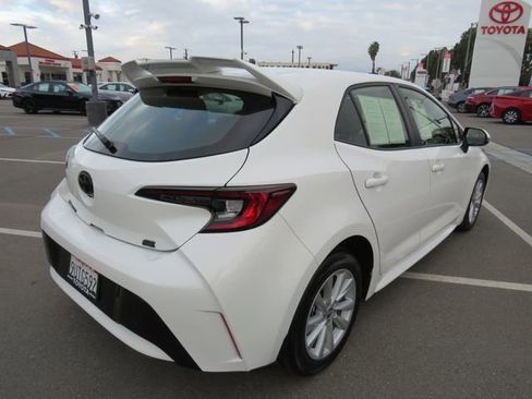 Certified 2025 Toyota Corolla SE w/ SE Package image 10