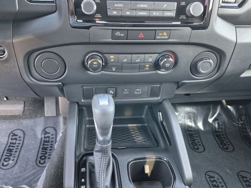 Used 2023 Nissan Frontier SV w/ Midnight Edition Package RWD image 26