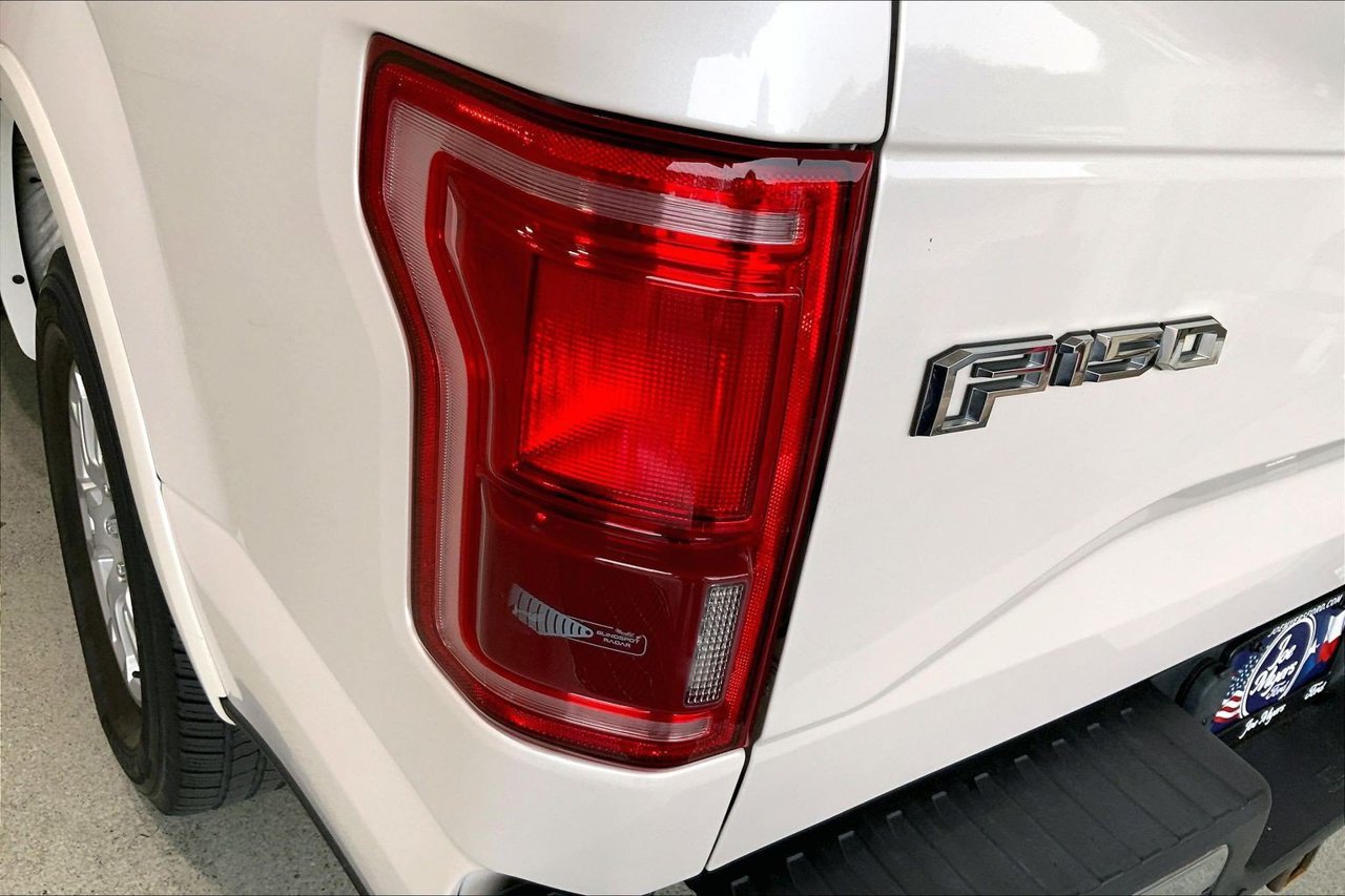 Used 2017 Ford F150 Lariat w/ Equipment Group 501A Mid RWD image 13