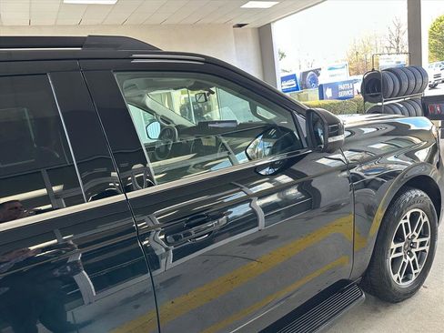 Certified 2025 Ford Expedition Active image 10