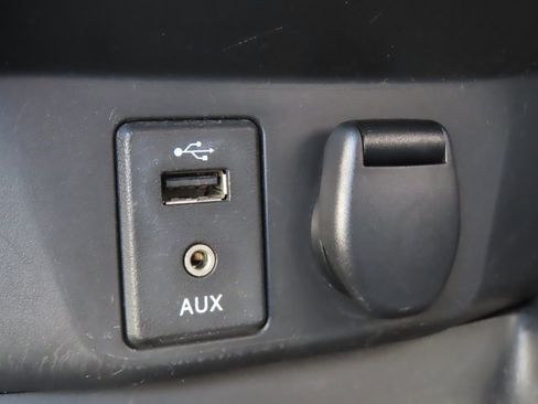 Used 2018 Nissan Rogue Sport S w/ S Appearance Package image 6