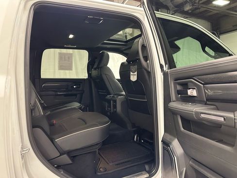 Used 2024 RAM 2500 Limited image 53