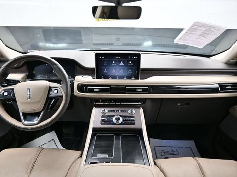 Used 2023 Lincoln Aviator Reserve w/ Equipment Group 201A RWD image 15