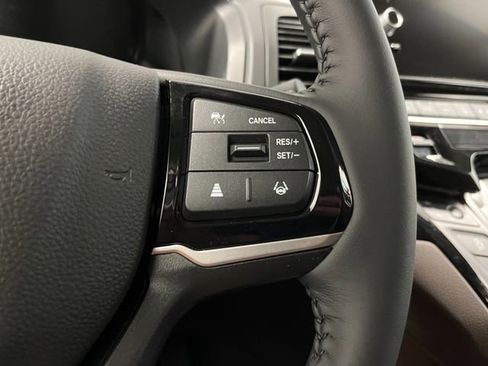 New 2026 Honda Odyssey Touring image 18