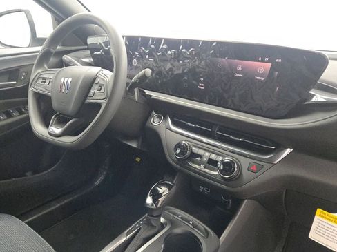 New 2026 Buick Envista Preferred image 9