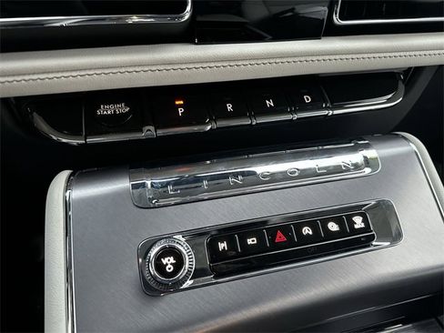 New 2026 Lincoln Aviator Premiere image 20