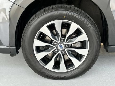 Certified 2023 Subaru Outback Limited AWD/4WD image 8
