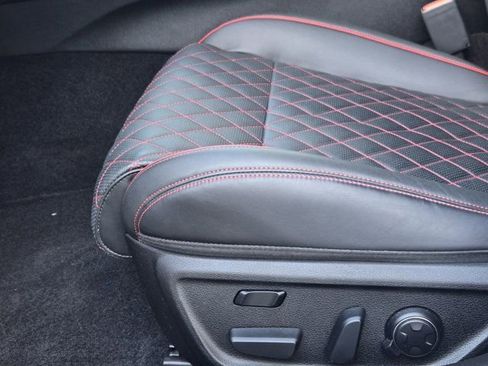 Used 2025 Genesis G70 3.3T Advanced w/ Sport Prestige Package image 23