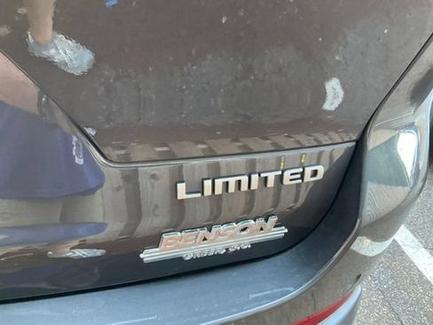 Used 2025 Jeep Grand Cherokee L Limited AWD/4WD image 8