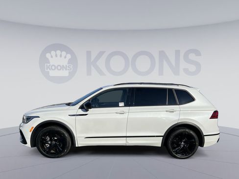 Used 2024 Volkswagen Tiguan SE R-Line image 2