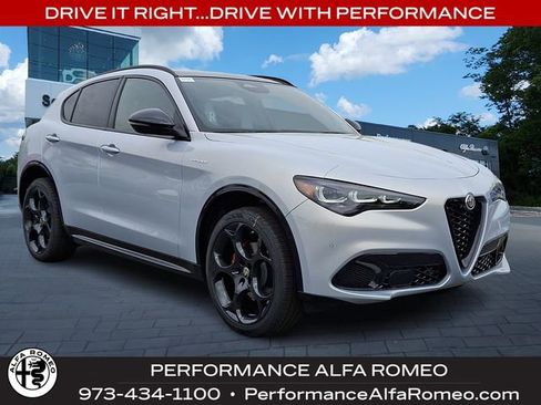 New 2026 Alfa Romeo Stelvio Sprint AWD/4WD image 1