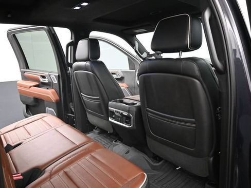Used 2024 GMC Sierra 3500 Denali Ultimate AWD/4WD image 19