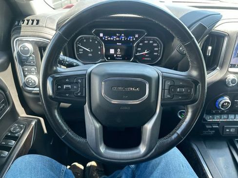 Used 2021 GMC Sierra 1500 Denali w/ Denali Ultimate Package AWD/4WD image 12
