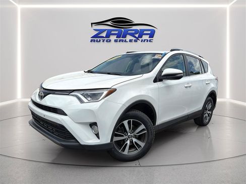 Used 2016 Toyota RAV4 XLE AWD/4WD image 1