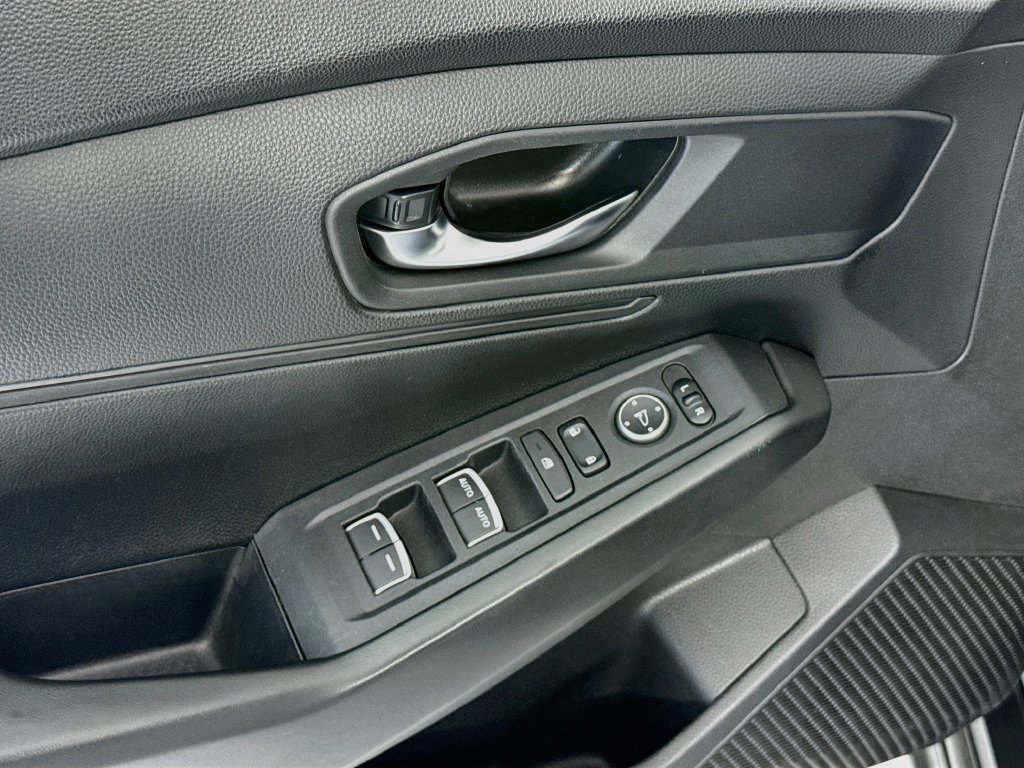 Certified 2023 Honda Accord LX image 23