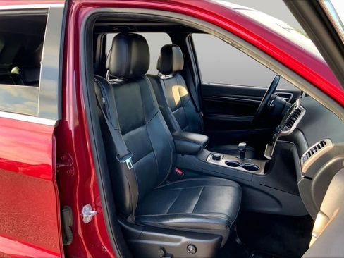 Used 2015 Jeep Grand Cherokee Limited w/ Luxury Group II AWD/4WD image 9