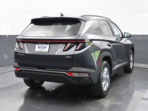 Certified 2022 Hyundai Tucson SEL AWD/4WD image 4