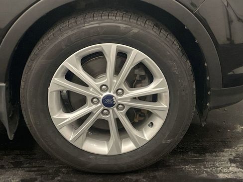 Used 2017 Ford Escape SE w/ Equipment Group 201A AWD/4WD image 24