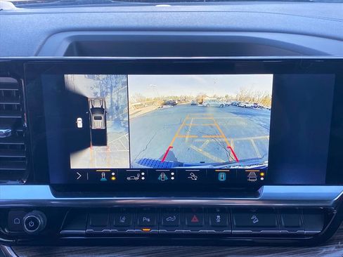 Used 2025 Chevrolet Silverado 2500 LT w/ Trail Boss Package image 16