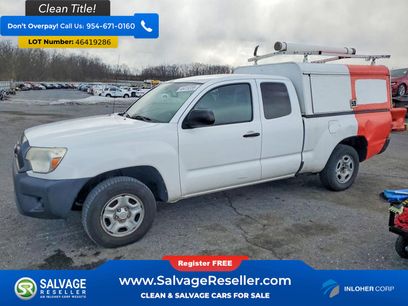 Used 2015 Toyota Tacoma Pickup w/ Convenience Package