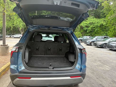 Used 2025 Chevrolet Equinox LT FWD image 33