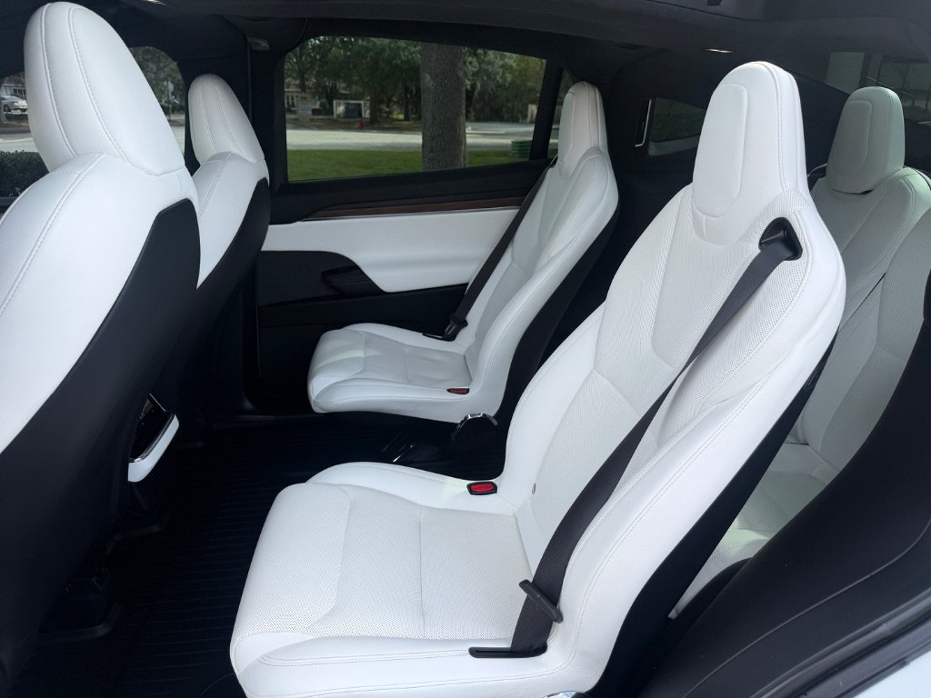 Used 2023 Tesla Model X AWD/4WD image 16