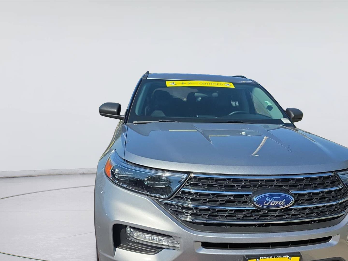 Used 2024 Ford Explorer XLT w/ Equipment Group 202A RWD image 6