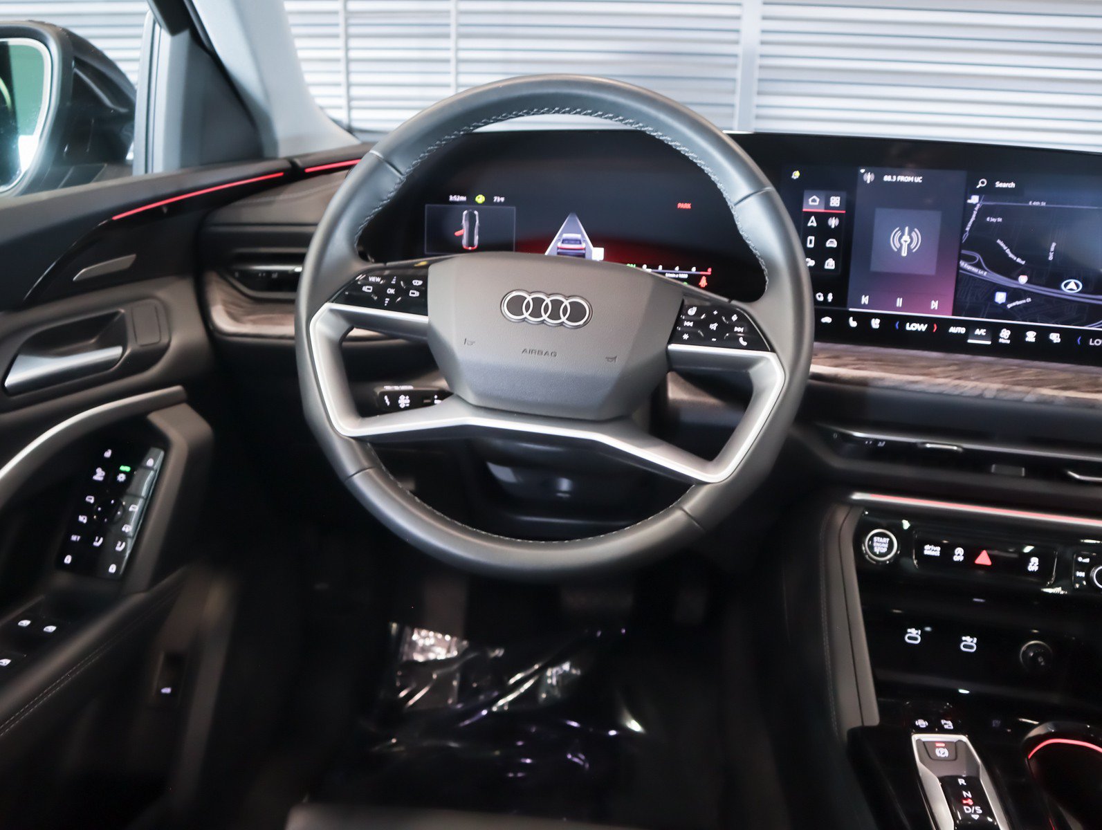 Certified 2025 Audi Q5 Premium w/ Premium Plus AWD/4WD image 19
