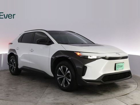 Used 2023 Toyota bZ4X AWD w/ Weather Package image 13