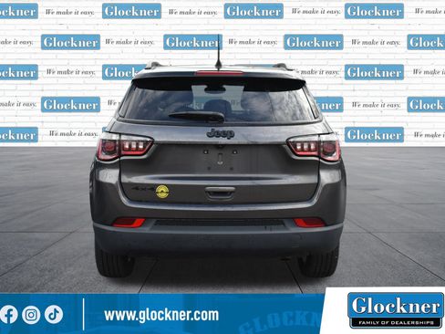 Used 2023 Jeep Compass Latitude w/ Sun and Sound Group AWD/4WD image 6