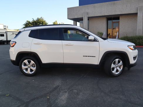 Used 2018 Jeep Compass Latitude image 7
