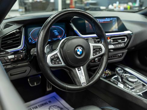 Used 2021 BMW Z4 M40i w/ Executive Package RWD image 12