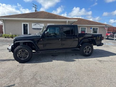 Used 2020 Jeep Gladiator Rubicon AWD/4WD image 1