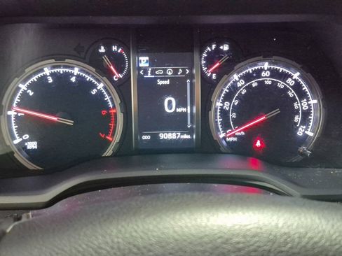 Used 2020 Toyota 4Runner Nightshade image 12