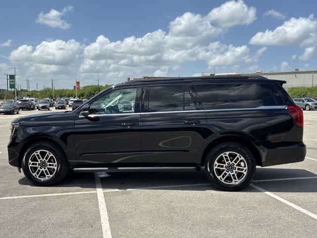 Used 2026 Ford Expedition Max Active RWD image 3