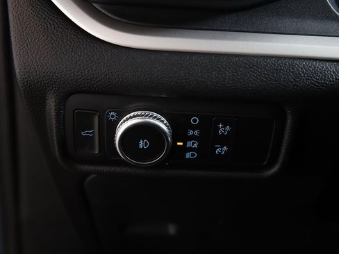 Used 2021 Ford Explorer XLT image 20