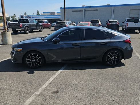 Used 2024 Honda Civic Sport Touring image 5